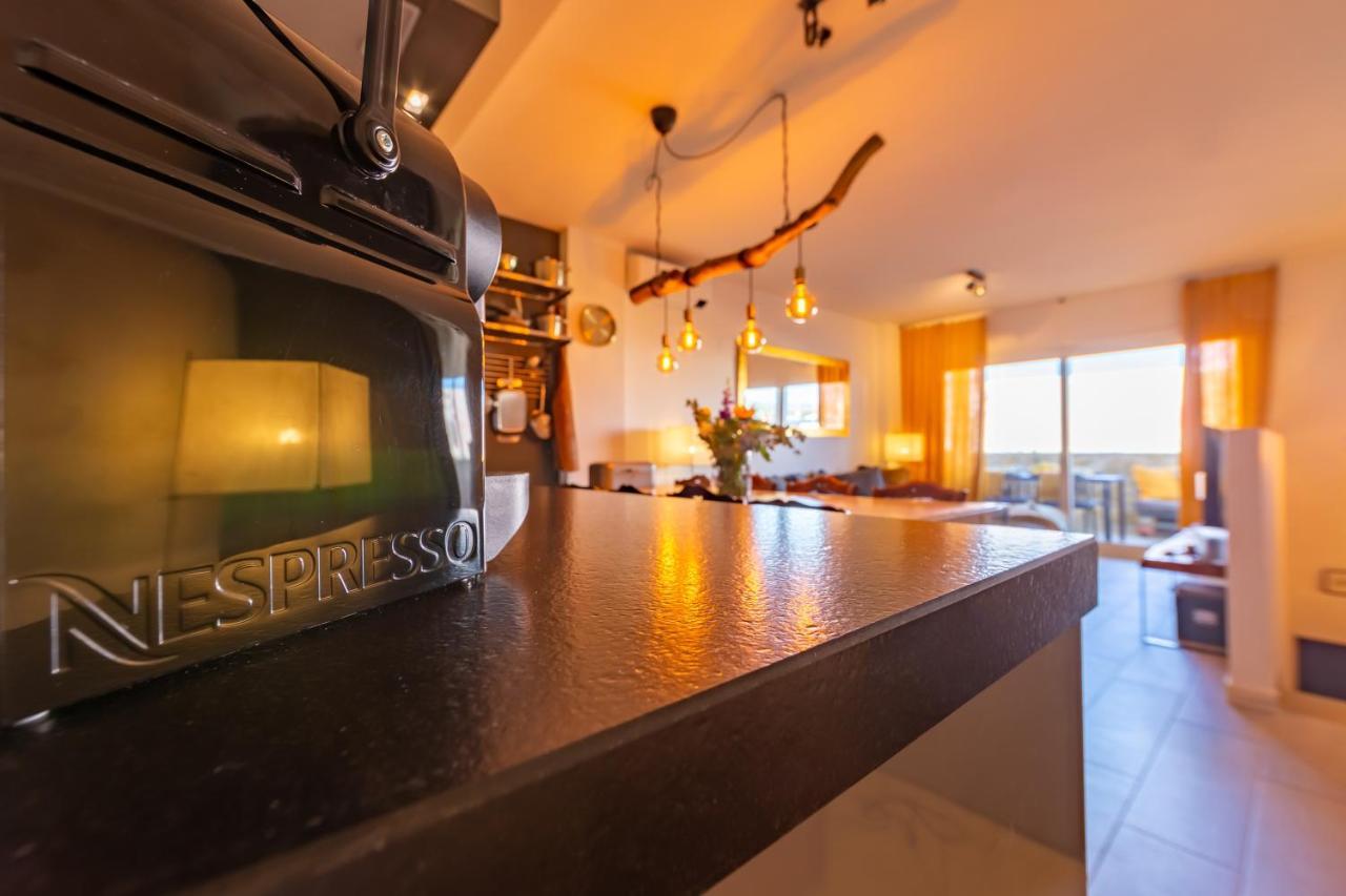 Near Beach, Cosy Terrace, Pool & Fibre Wifi Apartamento